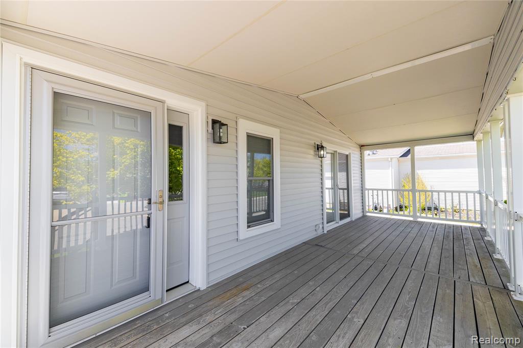 11160 Chestnut Run Court, South Lyon, MI 48178 — Photo 2