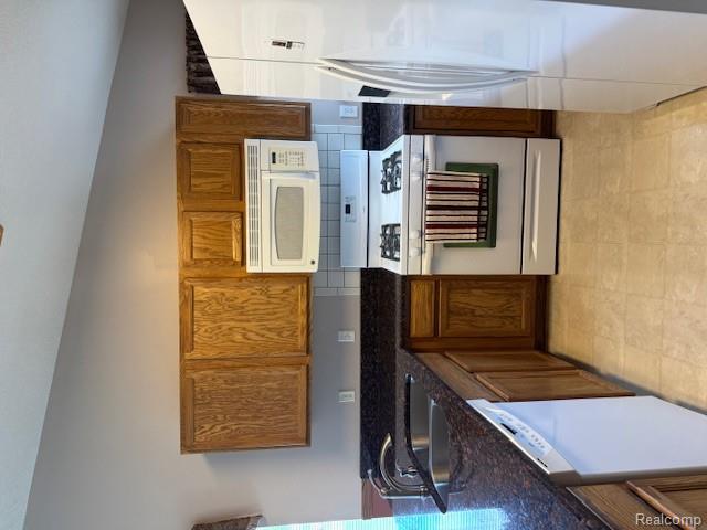 4313 Eagle Lane, 80, Burton, MI 48519 — Photo 13
