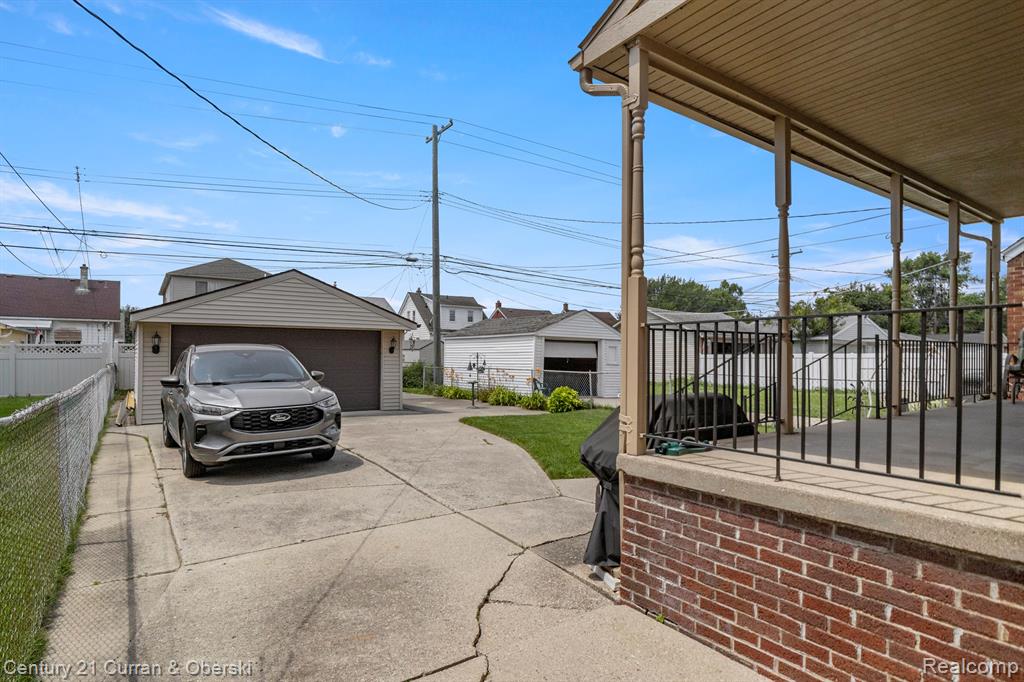 6839 ORCHARD Avenue, Dearborn, MI 48126 — Photo 37