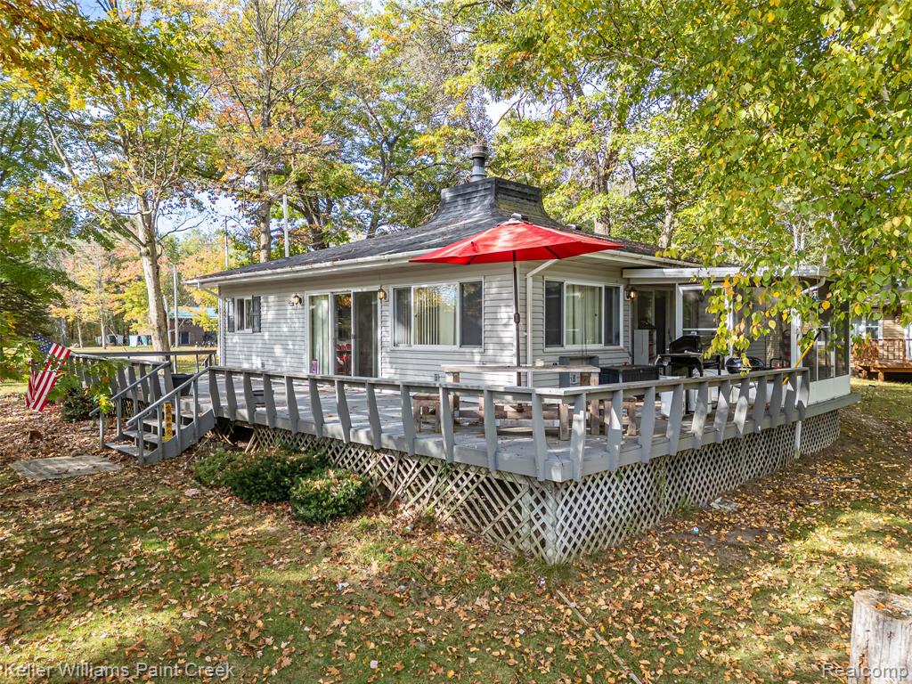 4580 Mohawk Trail, Gladwin, MI 48624 — front exterior