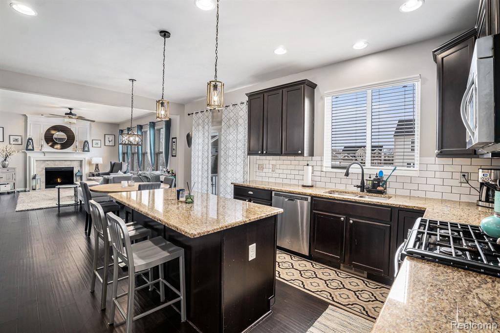 58874 Peters Barn Drive, South Lyon, MI 48178 — Photo 9