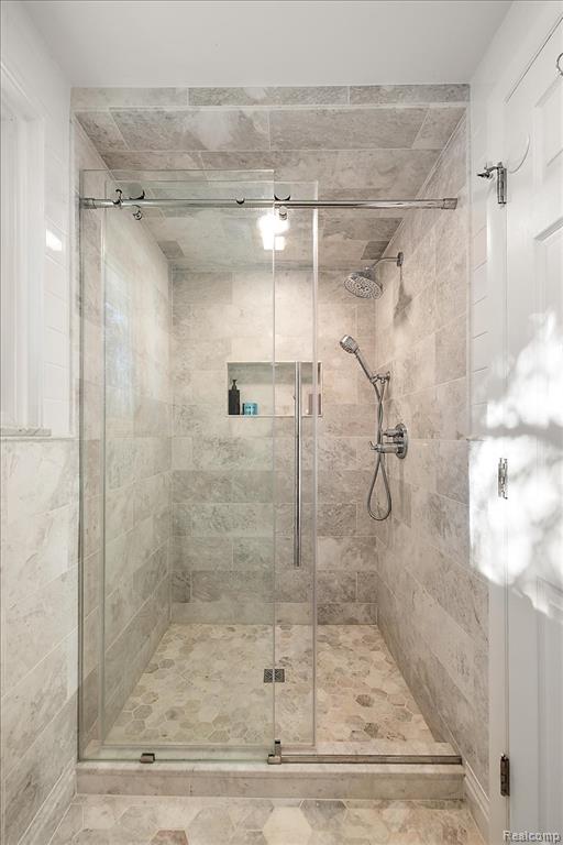 5193 Kellen Lane, Bloomfield Hills, MI 48302 — Photo 36