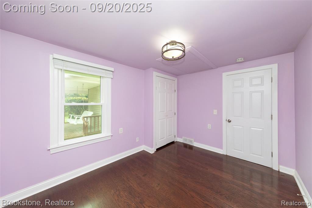 810 Beardon, Lake Orion, MI 48362 — Photo 24