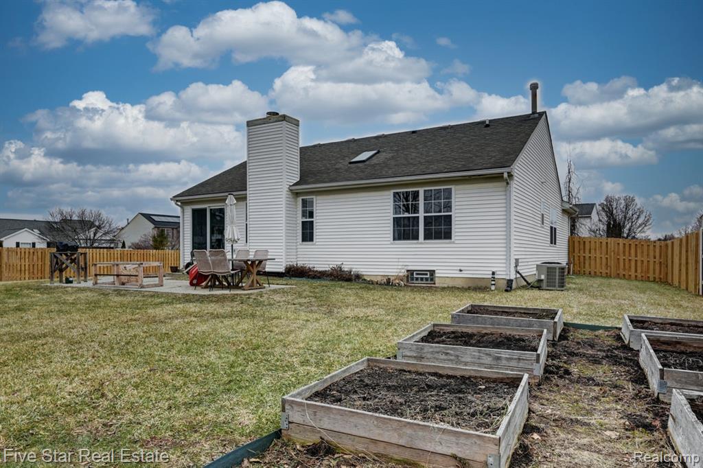 7511 BERMUDA DUNES, Ypsilanti, MI 48197 — Photo 48
