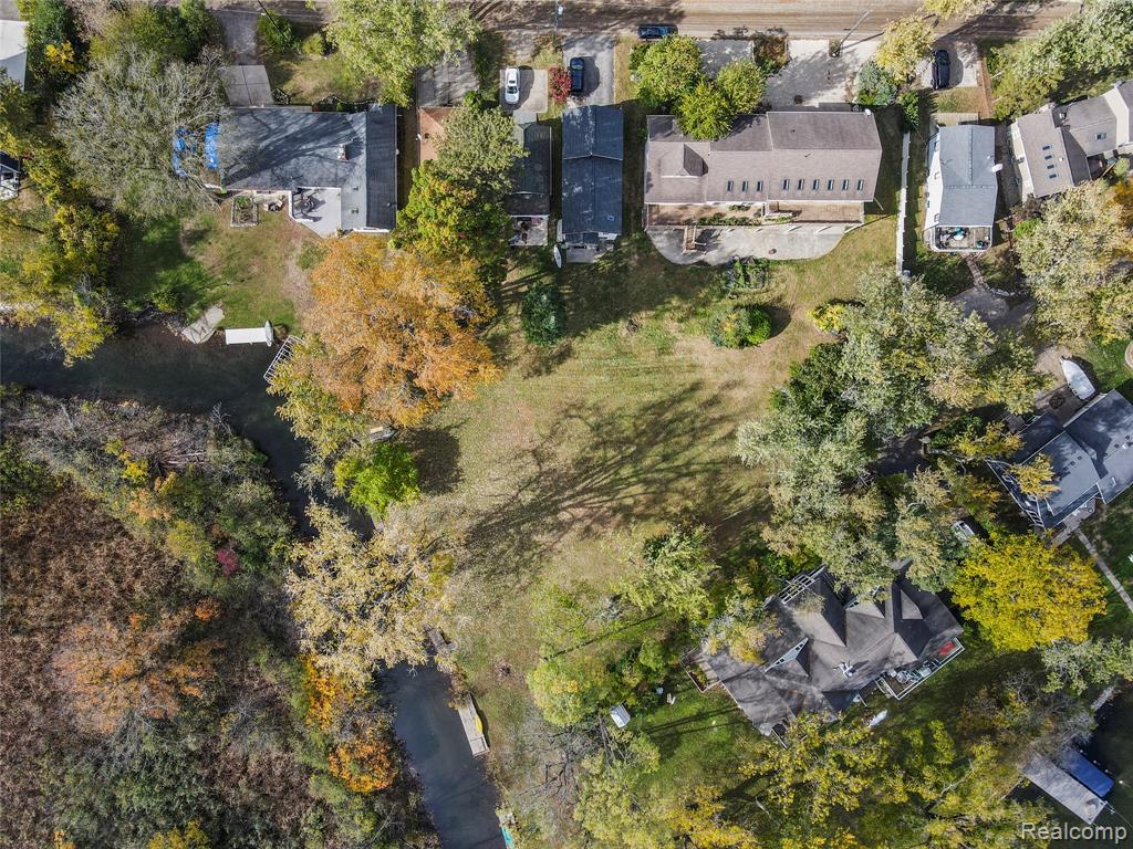 6675 Langtoft Street, West Bloomfield, MI 48324 — Photo 23