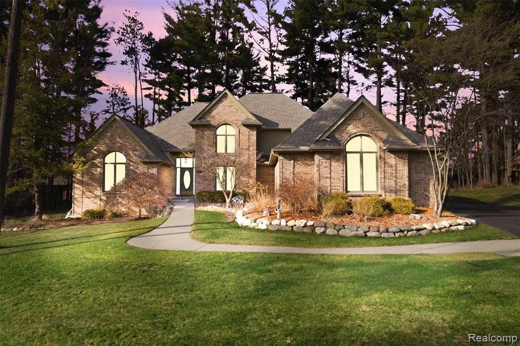5306 Hidden Pines Court, Brighton, MI 48116 — Photo 44