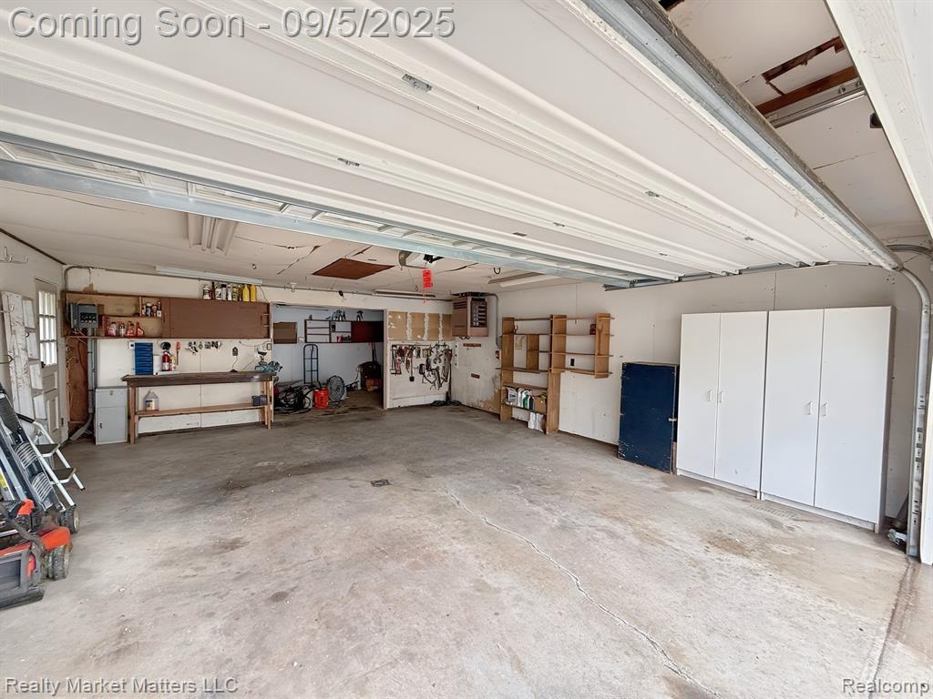 418 Chalmers Street, Flint, MI 48503 — Photo 19