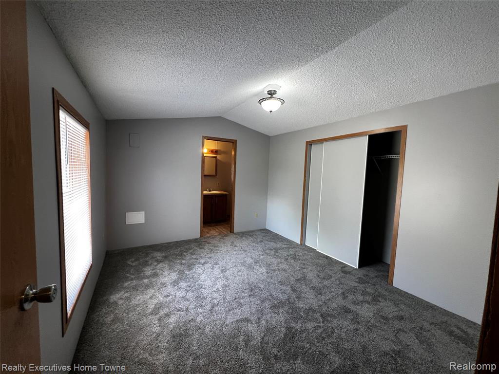 7136 Mapleview Circle W, 65, Brown, MI 48416 — Photo 4