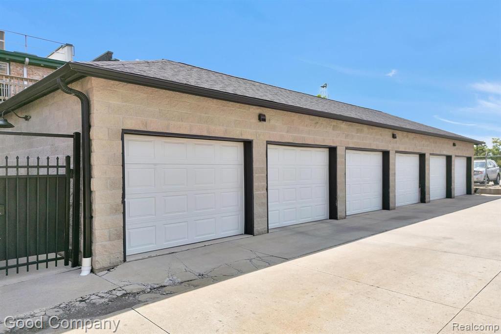 443 E MILWAUKEE Street, Detroit, MI 48202 — Photo 38