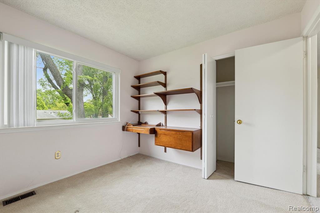 4134 Cypress Drive, Troy, MI 48085 — Photo 31