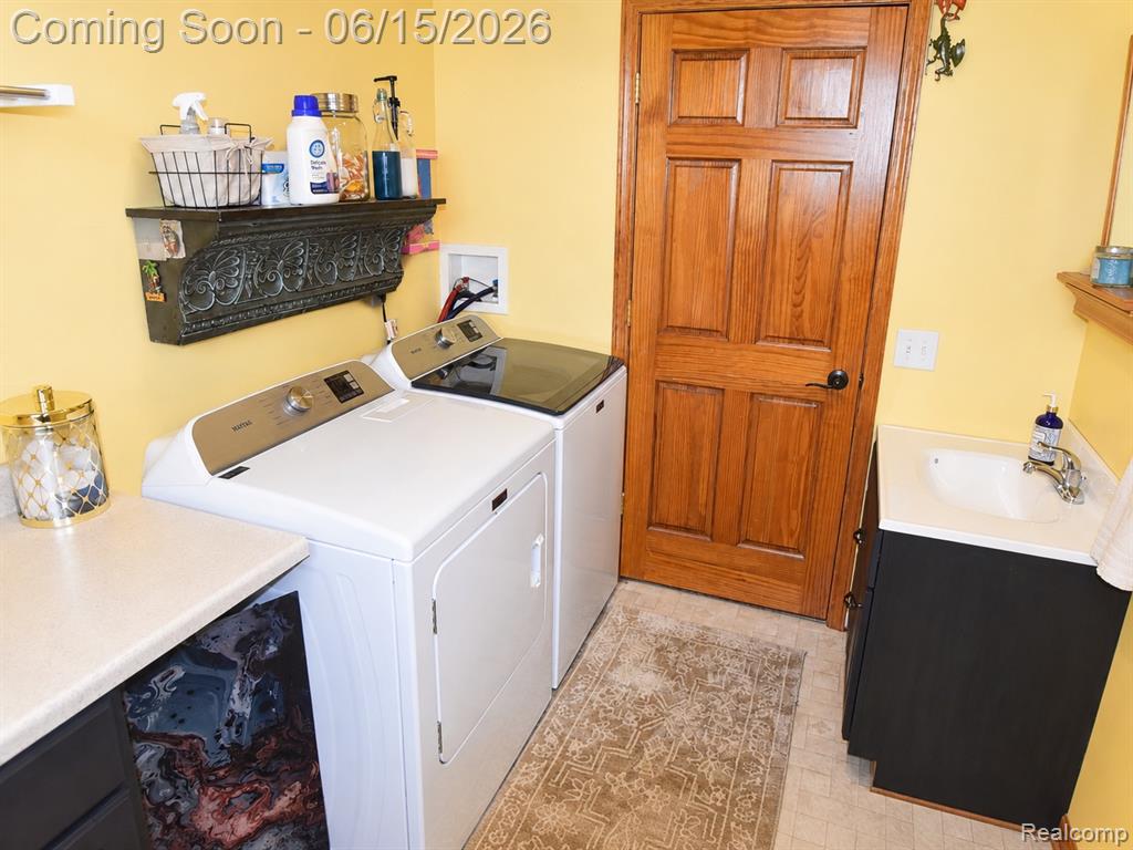 12390 Country Creek Drive, Goodrich Vlg, MI — Photo 21