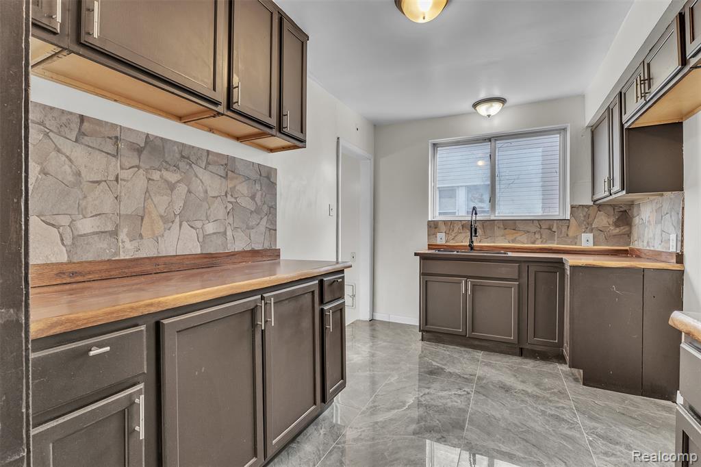 13431 Hartwell Street, Detroit, MI 48227 — Photo 16