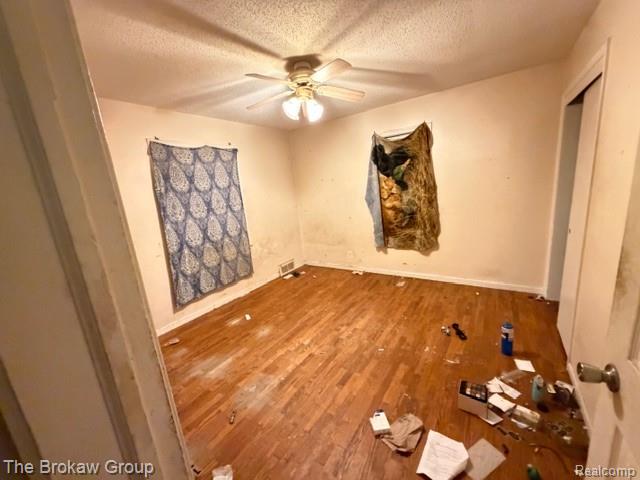 4302 Huckleberry Lane, Flint, MI 48507 — Photo 7