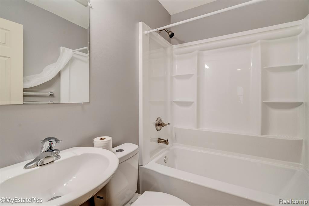 6151 HELEN Street, Garden City, MI — Photo 25