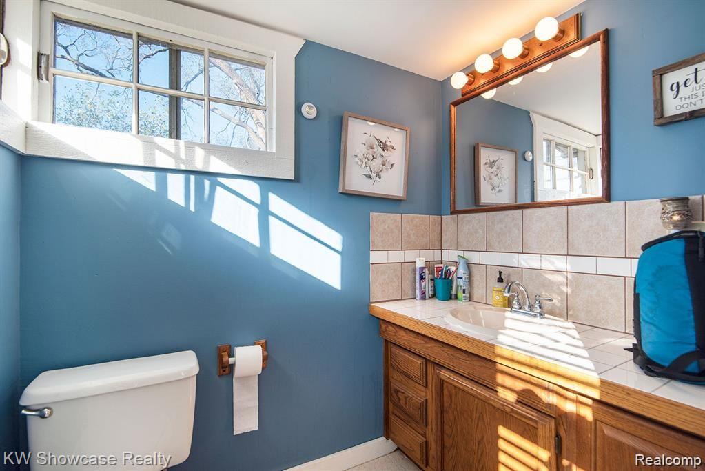 1261 W GRAND BLANC Road, Grand Blanc, MI 48439 — Photo 17