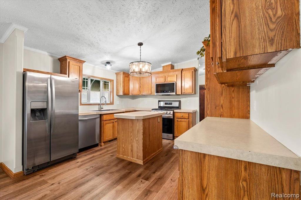11018 WOODLAND RIDGE, South Lyon, MI 48178 — Photo 10