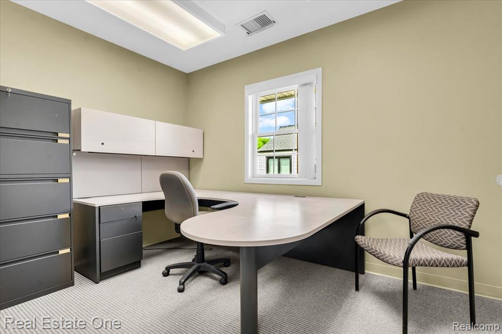 110 S Washington Street, Oxford, MI 48371 — Photo 10