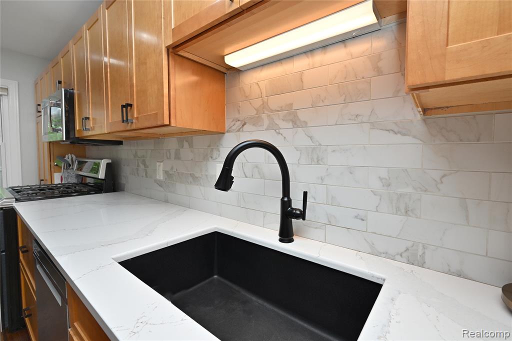 510 N Connecticut Avenue, Royal Oak, MI 48067 — Photo 6