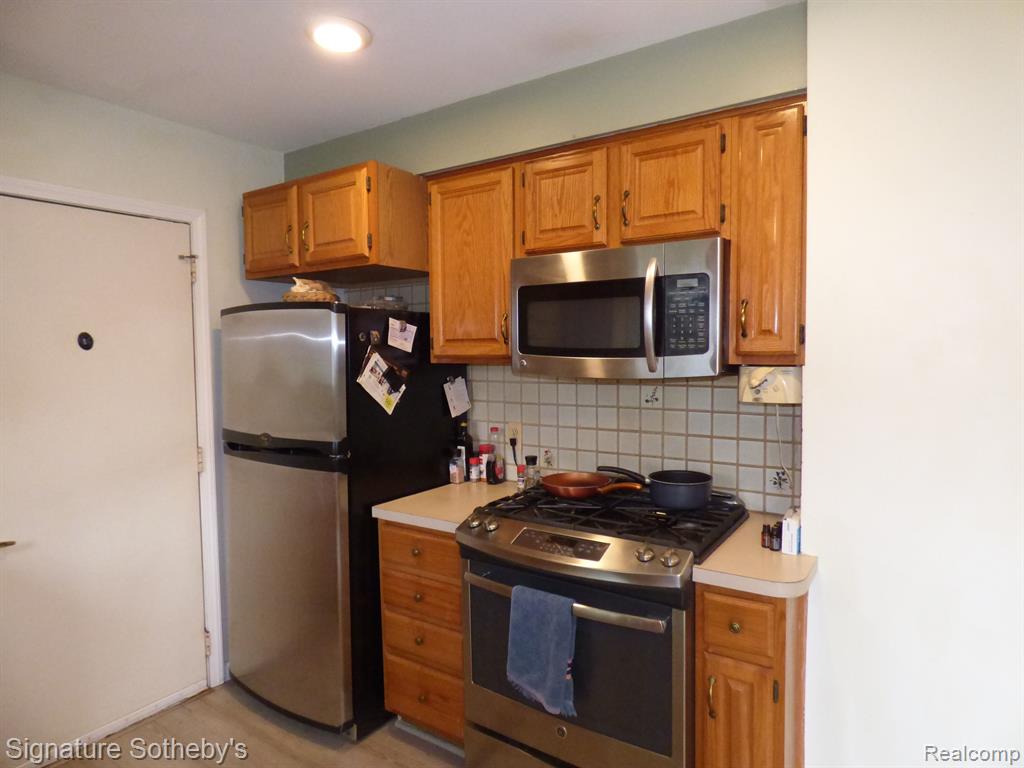 422 MASSOIT Street, Clawson, MI — Photo 7