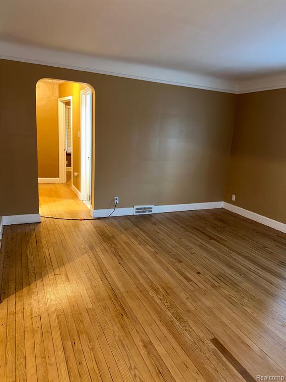 8075 WHITCOMB Street, Detroit, MI 48228 — Photo 4