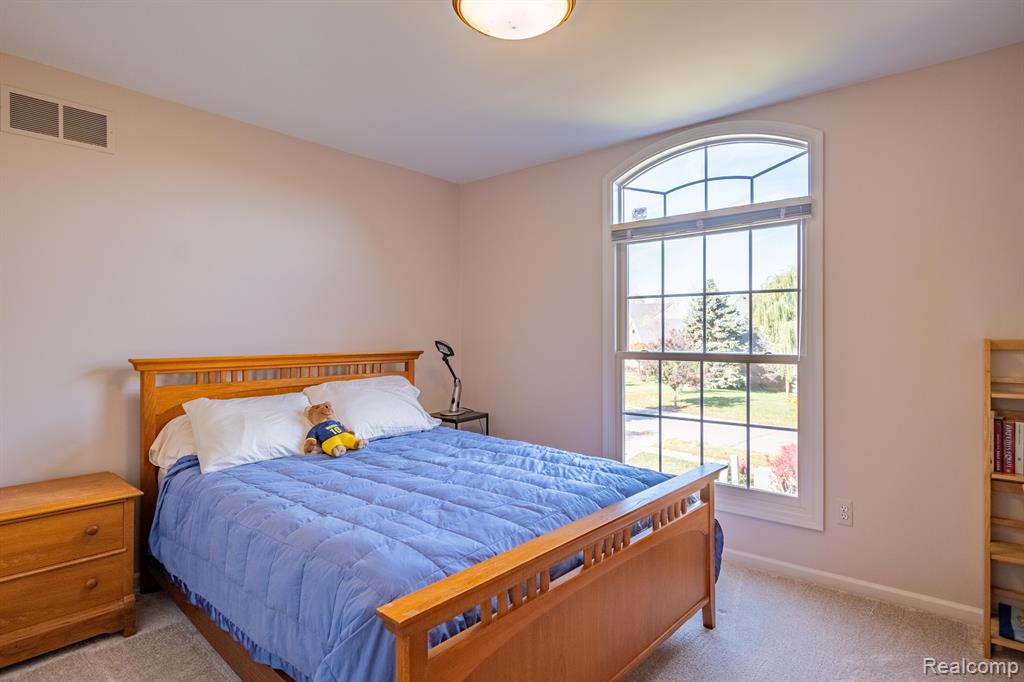 7059 YARMOUTH Drive, West Bloomfield, MI — Photo 24