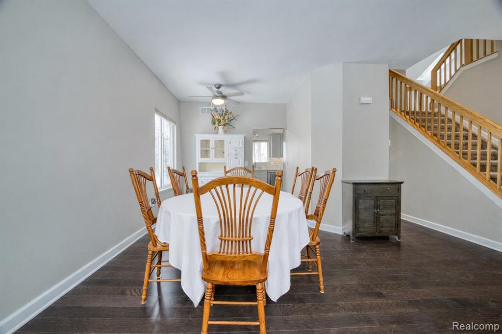 1564 Chelsea Circle, Howell, MI 48843 — Photo 9