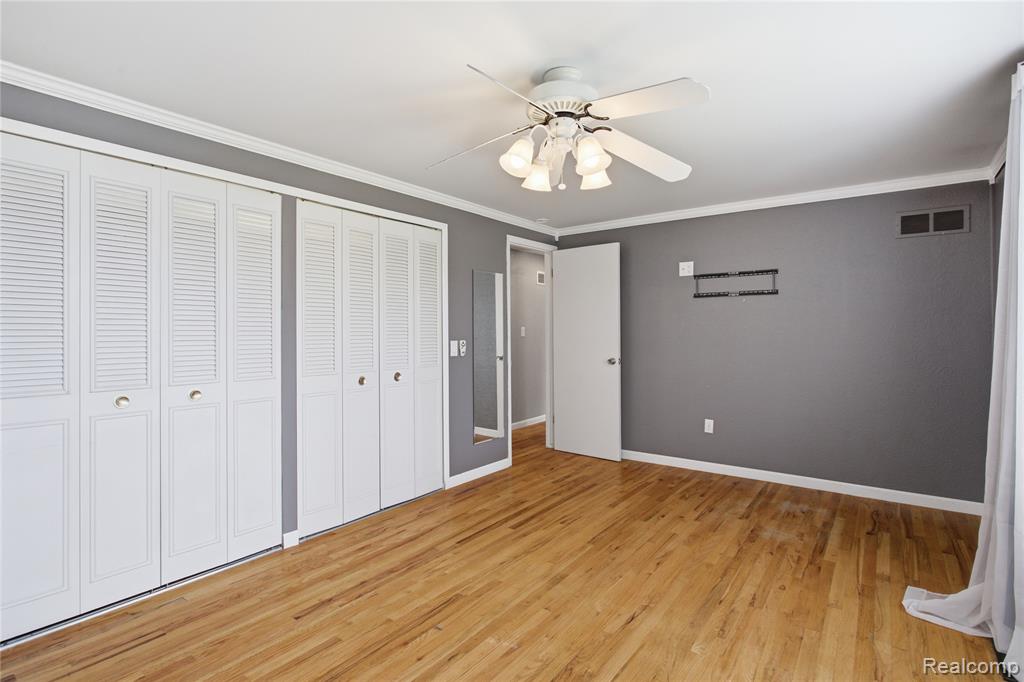 8685 Kennedy Circle, Warren, MI 48093 — Photo 13