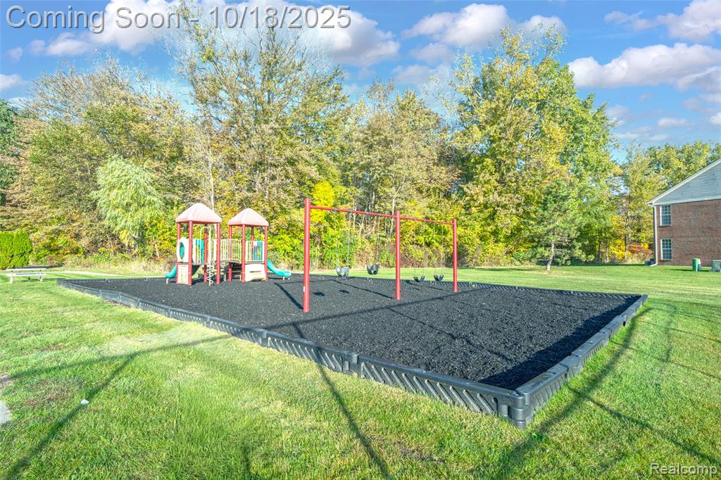 51616 Hale Lane, 204, Chesterfield, MI — Photo 31