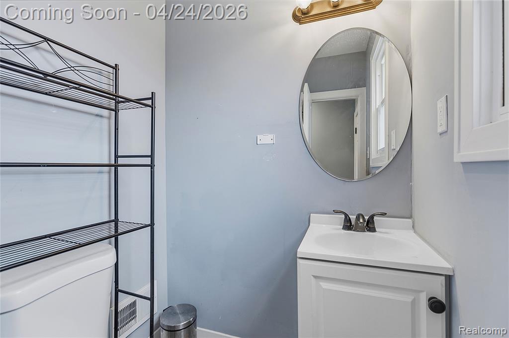 13431 Burton Street, Oak Park, MI 48237 — Photo 22