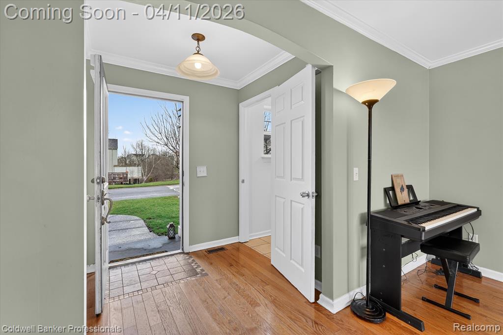10314 Edgewater Trail, Holly, MI 48442 — Photo 4