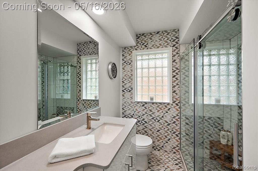 16933 Lauderdale Avenue, Beverly Hills, MI 48025 — Photo 25
