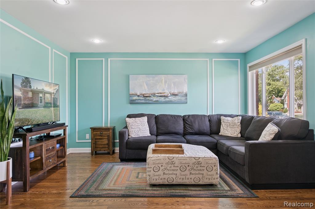 4241 Cooper Avenue, Royal Oak, MI 48073 — Photo 9