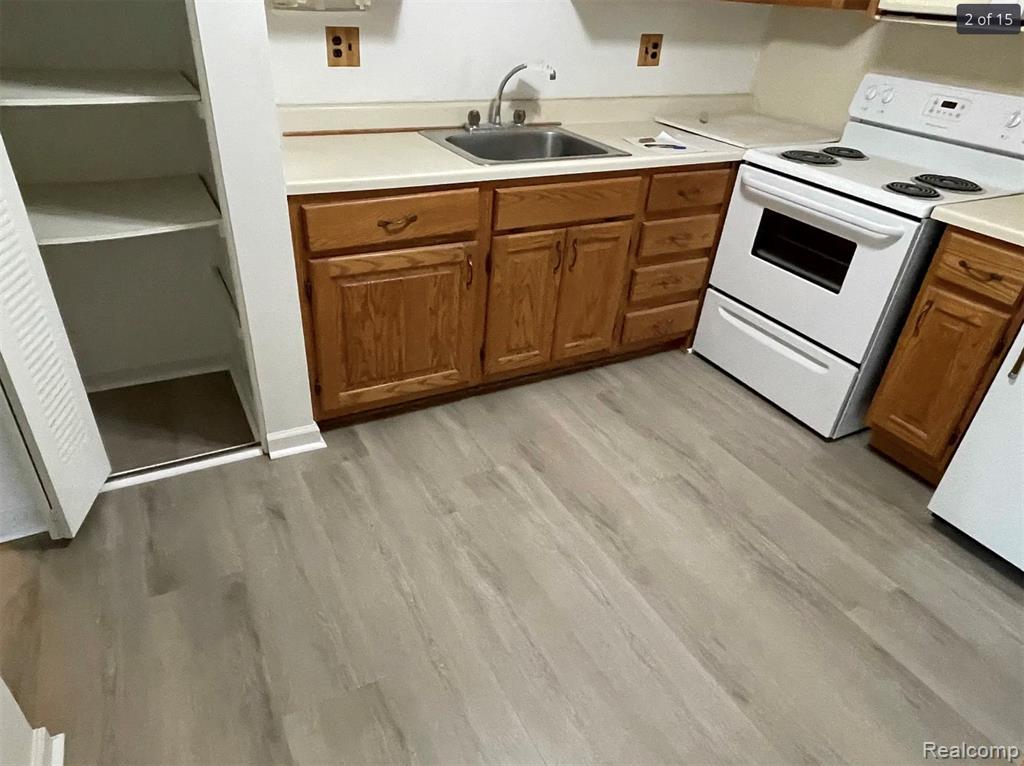 7590 WOODVIEW st Unit #1, Westland, MI — Photo 3