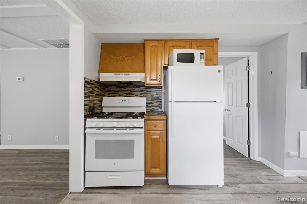 5921 Oldham Street, Taylor, MI 48180 — Photo 15