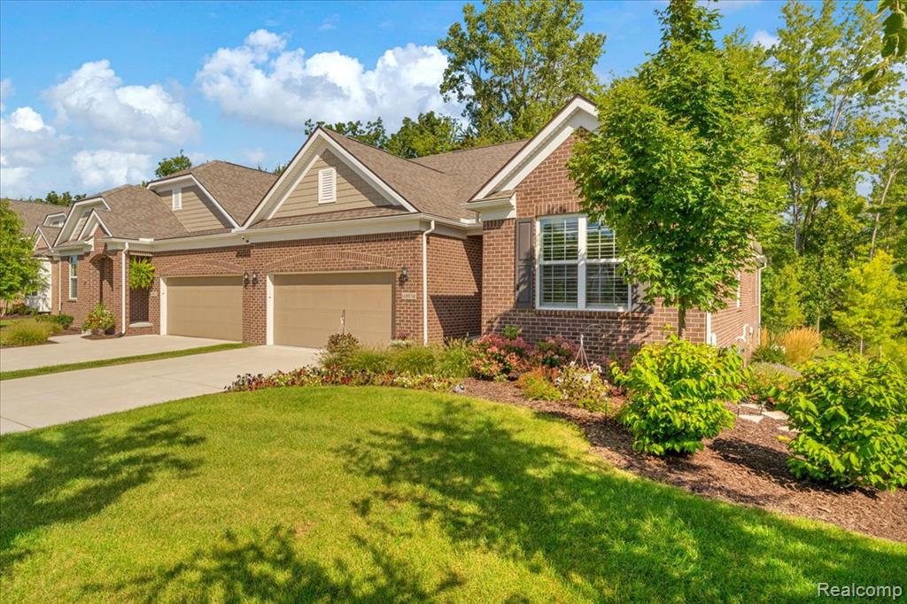 48614 Windfall Road, Novi, MI — Photo 2