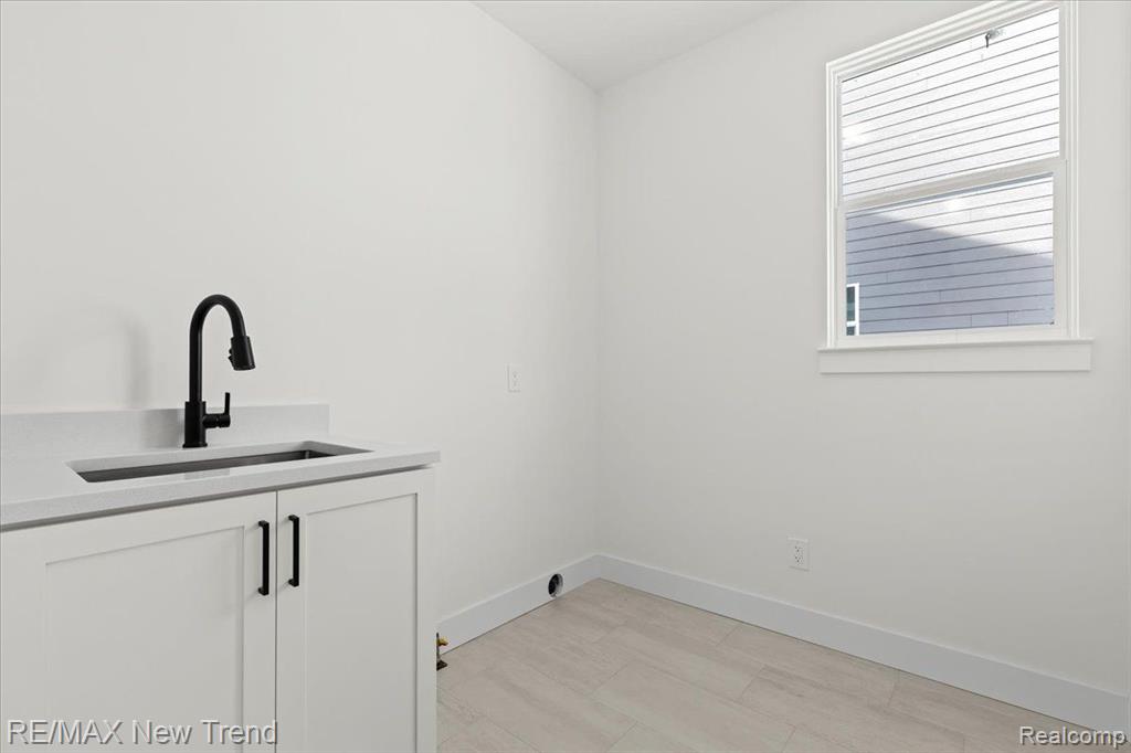 8521 JOSEPH Street, Commerce Twp, MI 48382 — Photo 36