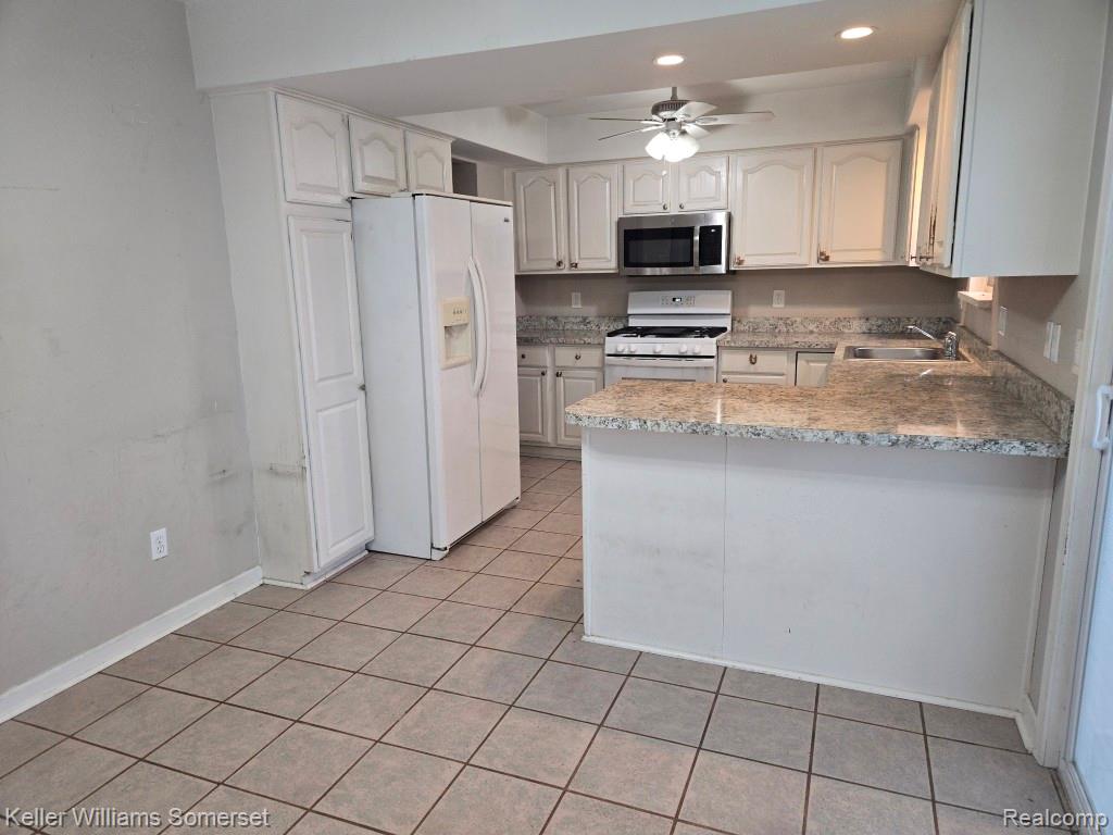 41314 Wessel Drive, Sterling Heights, MI 48313 — Photo 18
