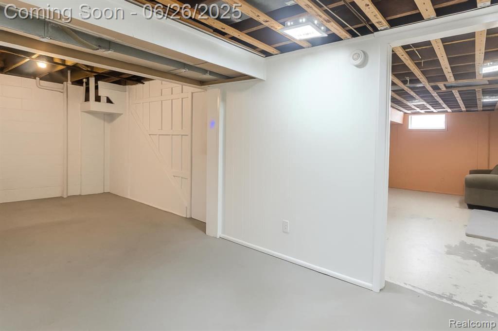 607 Chalmers Street, Flint, MI 48503 — Photo 10