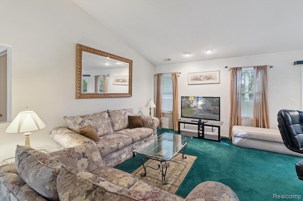 6541 Pembrook Drive, Westland, MI — Photo 4