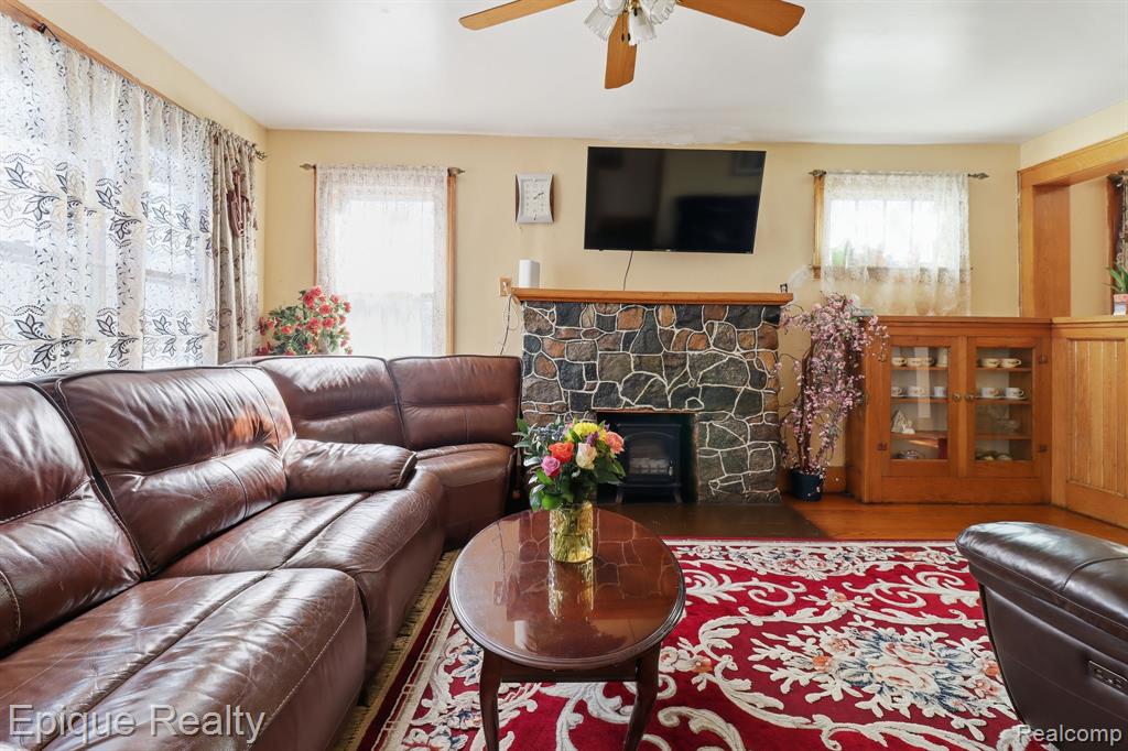 5834 Wayne Road, Romulus, MI 48174 — Photo 3