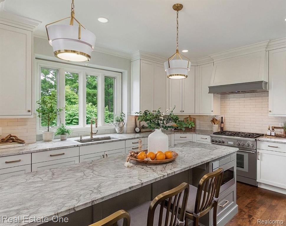 960 Hill Hollow Lane, Milford, MI 48381 — Photo 7