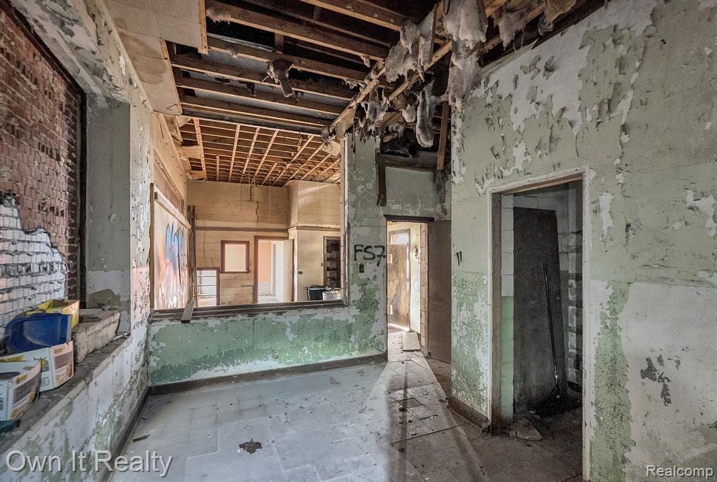 8616 Grinnell Street, Grosse Pointe, MI, 48213