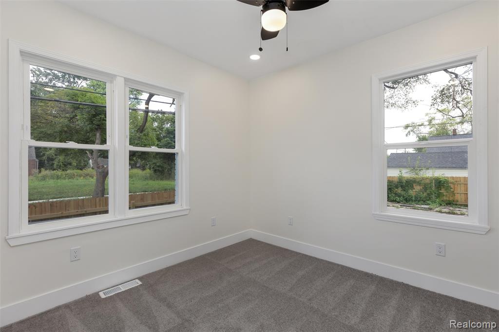 12352 Maiden Street, Detroit, MI 48213 — Photo 9