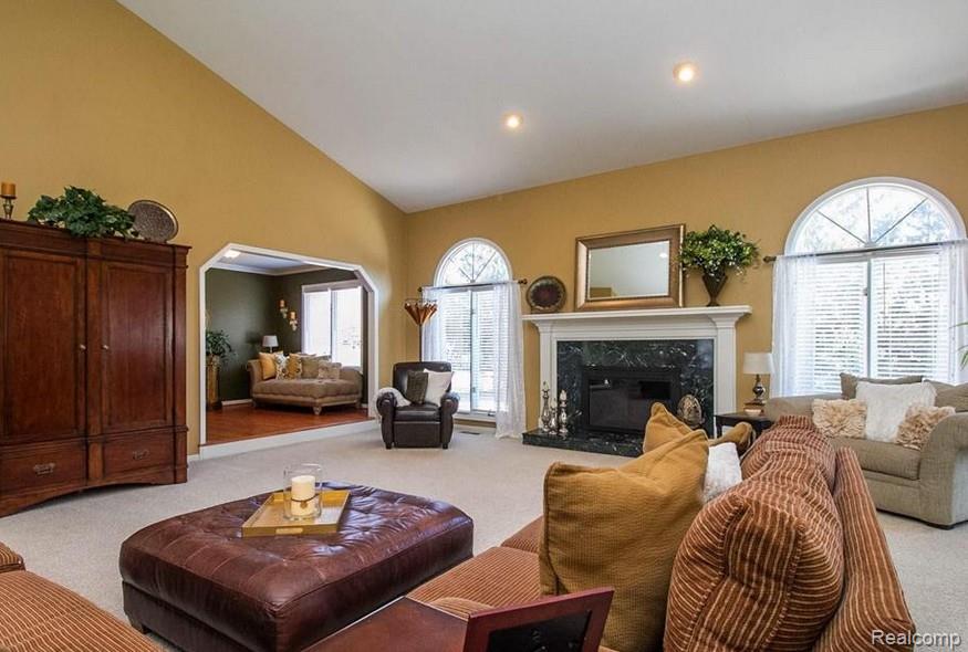 48428 Estera Drive, Utica, MI 48315 — Photo 8