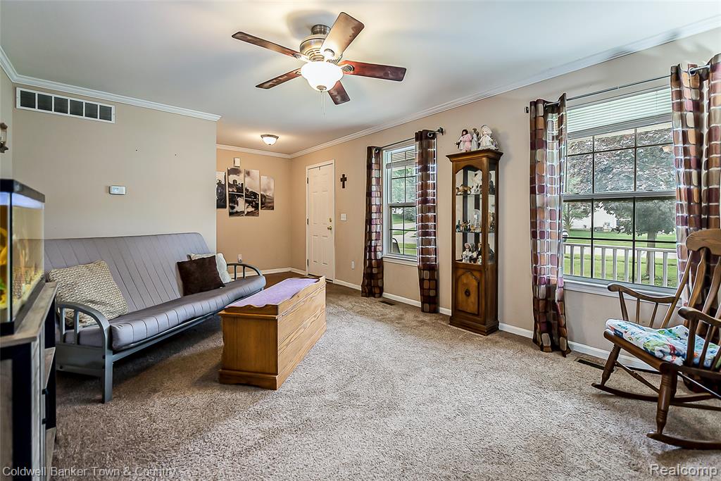 650 Christopher Street, Fowlerville, MI 48836 — Photo 8