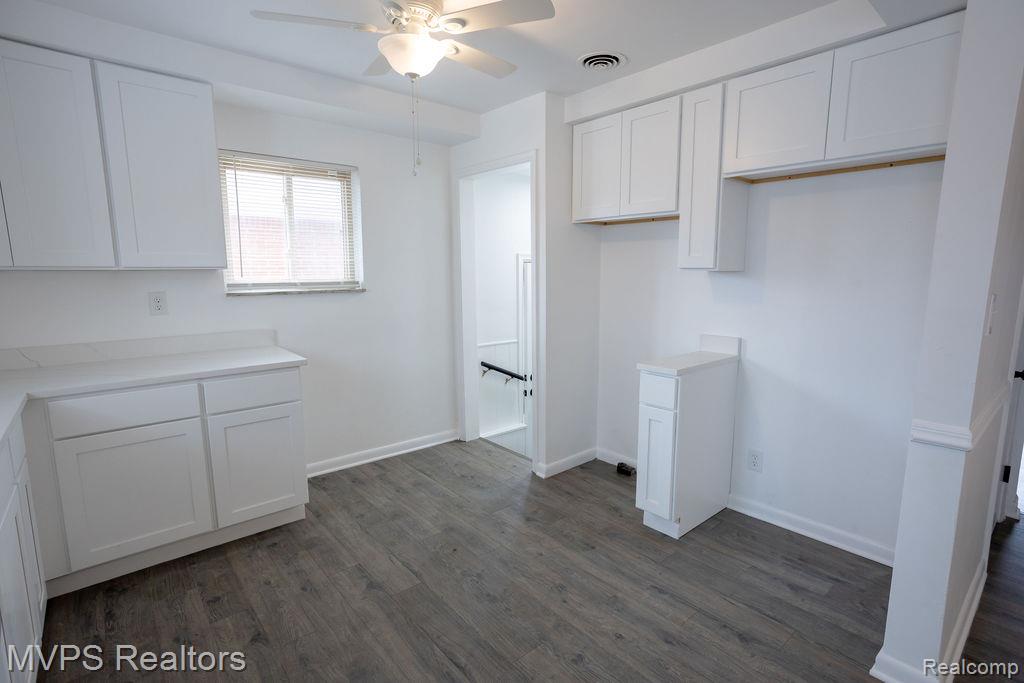 18062 Ash Avenue, Eastpointe, MI 48021 — Photo 5