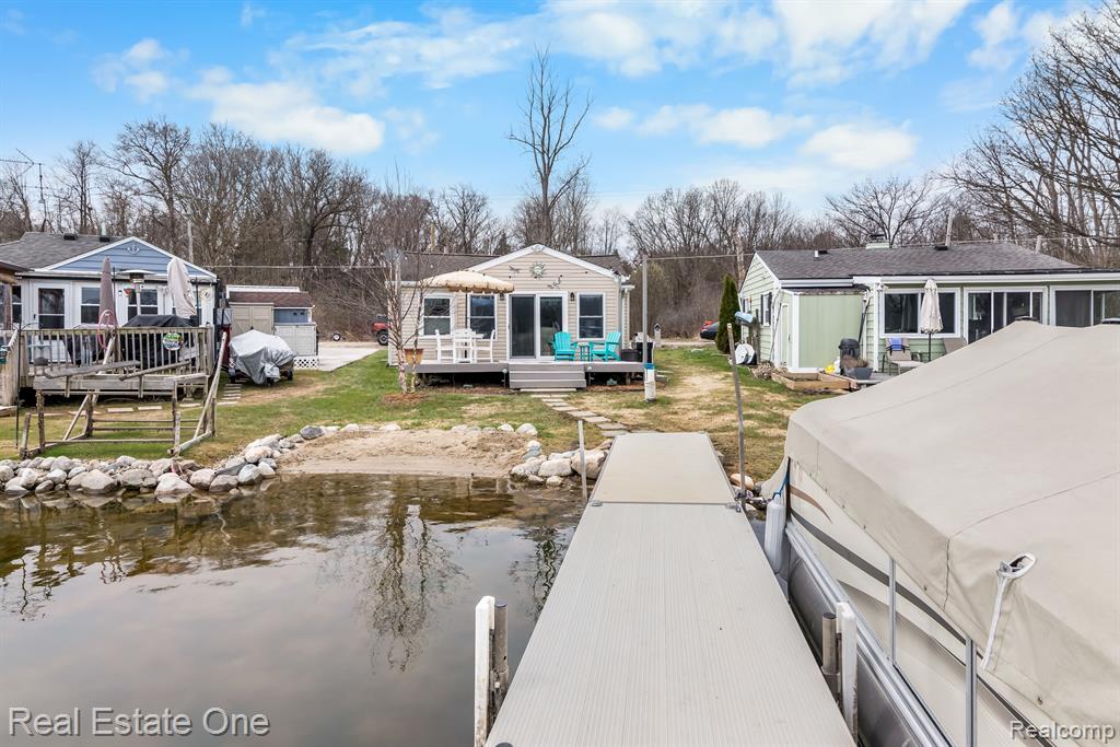 8831 Lagoon Drive, Brighton, MI 48116 — Photo 30