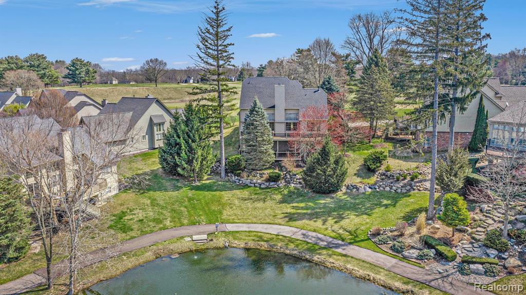 5245 MORET Court, Brighton, MI 48116 — Photo 2