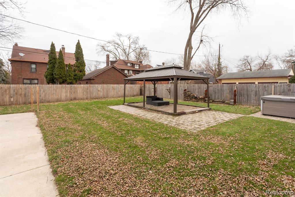 520 FISKE Drive, Detroit, MI 48214 — Photo 36