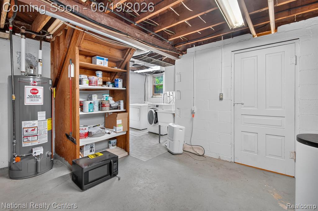 360 Woodland Drive, South Lyon, MI 48178 — Photo 24